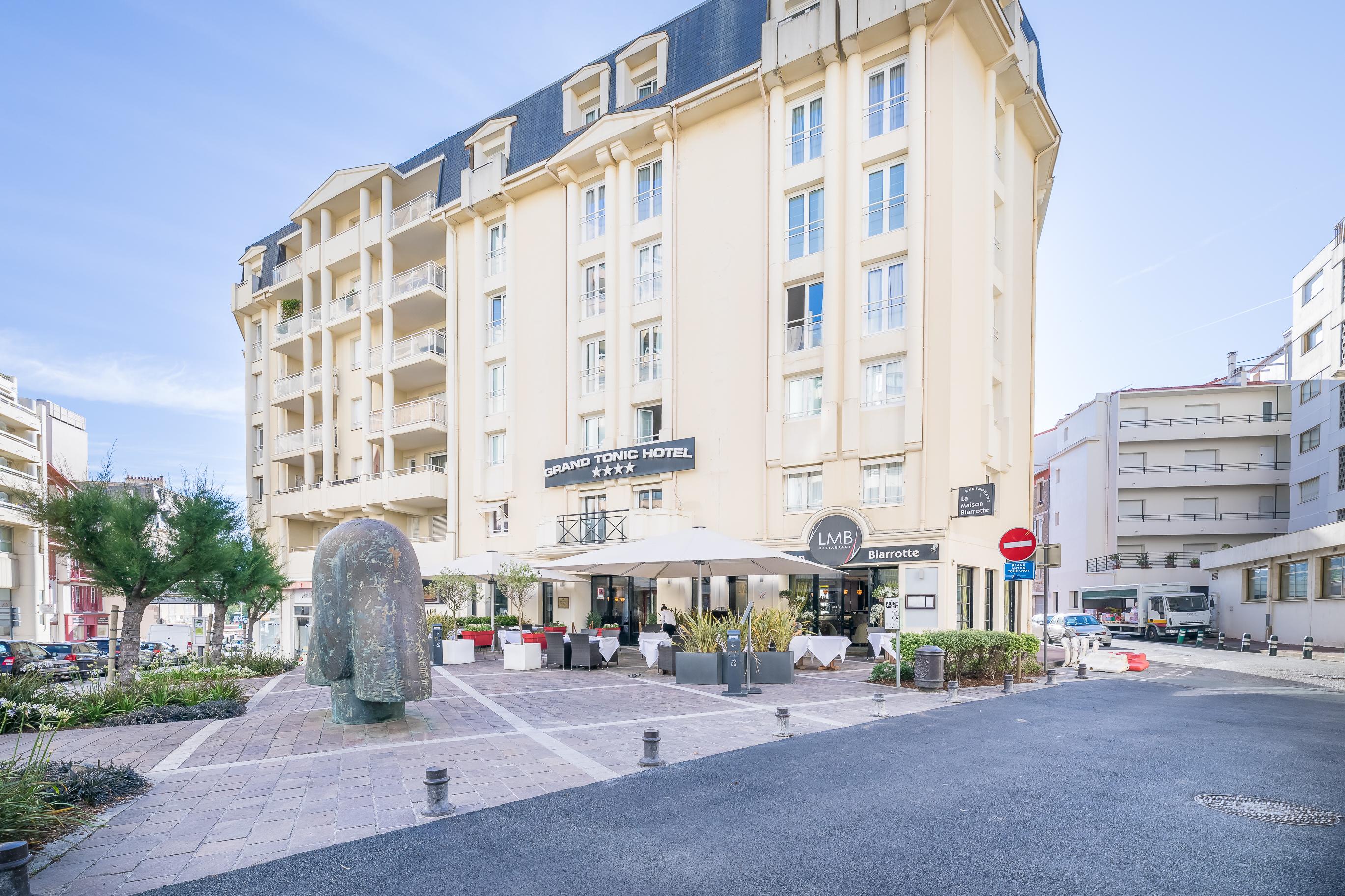 Grand Tonic Hotel & Spa Nuxe Biarritz Exterior photo